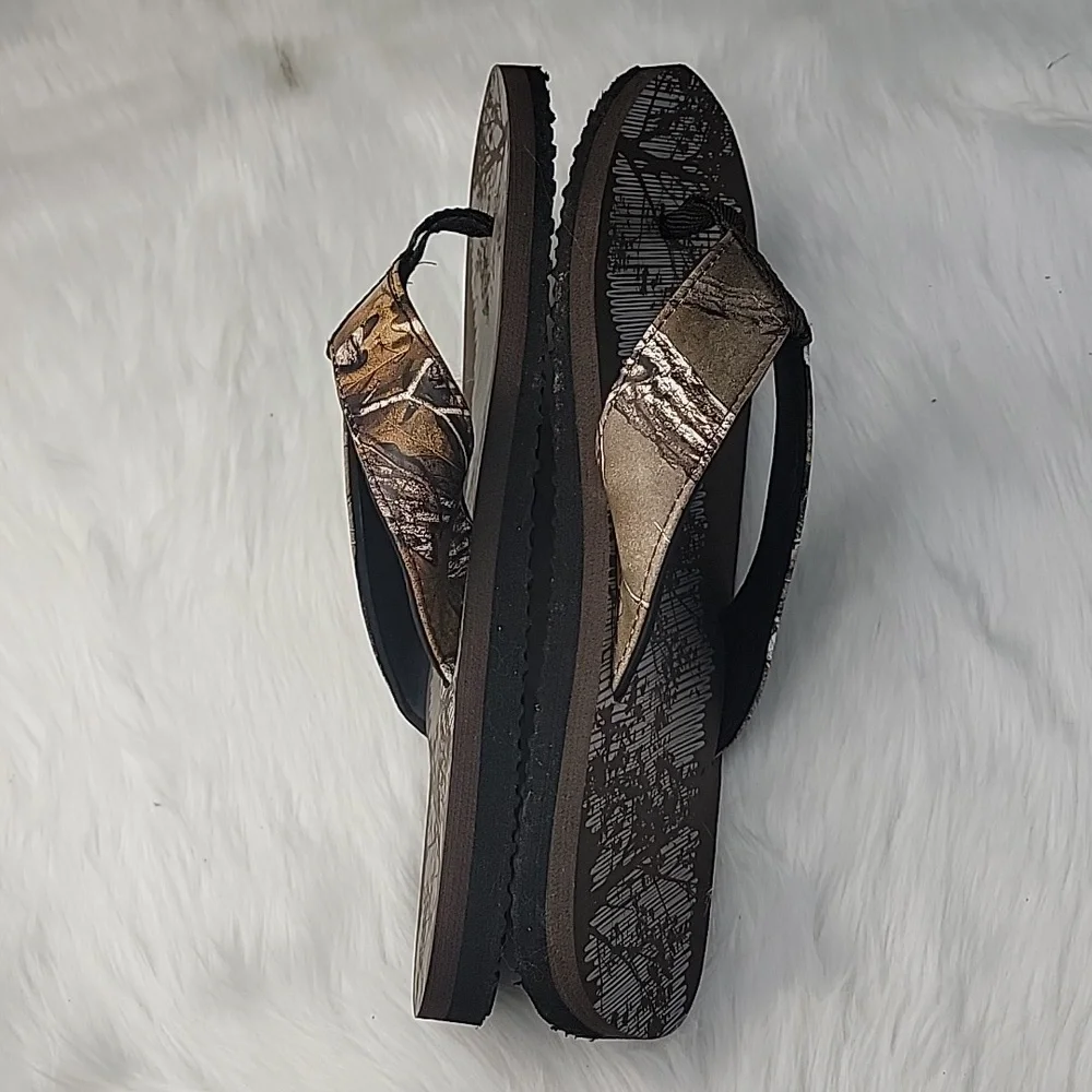 REALTREE Men's Brown Forest Camo Print Foam Casual Summer Flip Flop Thong Sandal